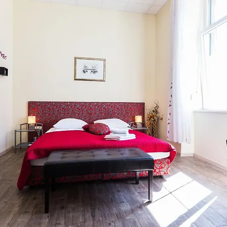 Charming And Historic Old Town Appartement Zadar